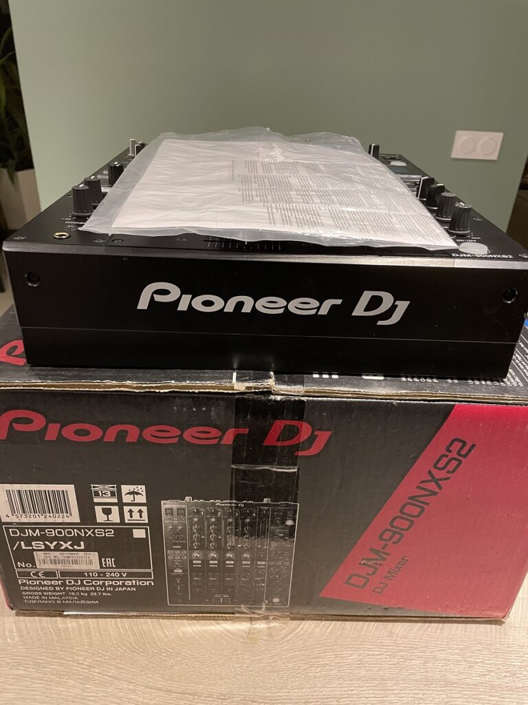 N3 (#ID:4609-4606-medium_large)  Pioneer CDJ-3000, Pioneer CDJ 2000NXS2, Pioneer DJM 900NXS2, Pioneer DJ DJM-V10 , Pioneer CDJ-TOUR1 , Pioneer DJM-TOUR1,  Pioneer DJ XDJ-RX3, Pioneer XDJ XZ, Pioneer DJ DDJ-REV7, Pioneer DDJ 1000, Pioneer DDJ 1000SRT z kategorii + Pozostała elektronika i który jest w Lodz, new, , z unikalnym identyfikatorem - Podsumowanie zdjęć, fotografii, ramek i mediów wizualnych odpowiadających reklamie zaklasyfikowanej jako #ID:4609